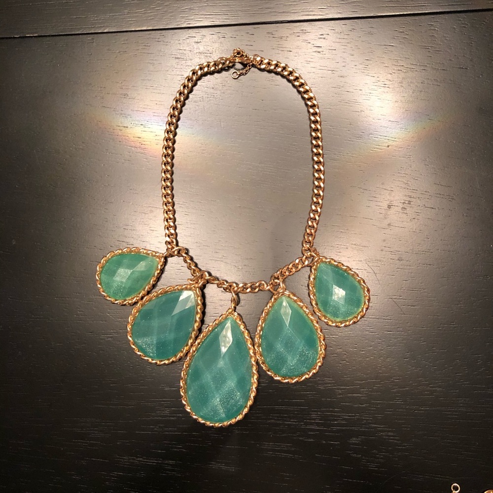 Shimmery stone necklace